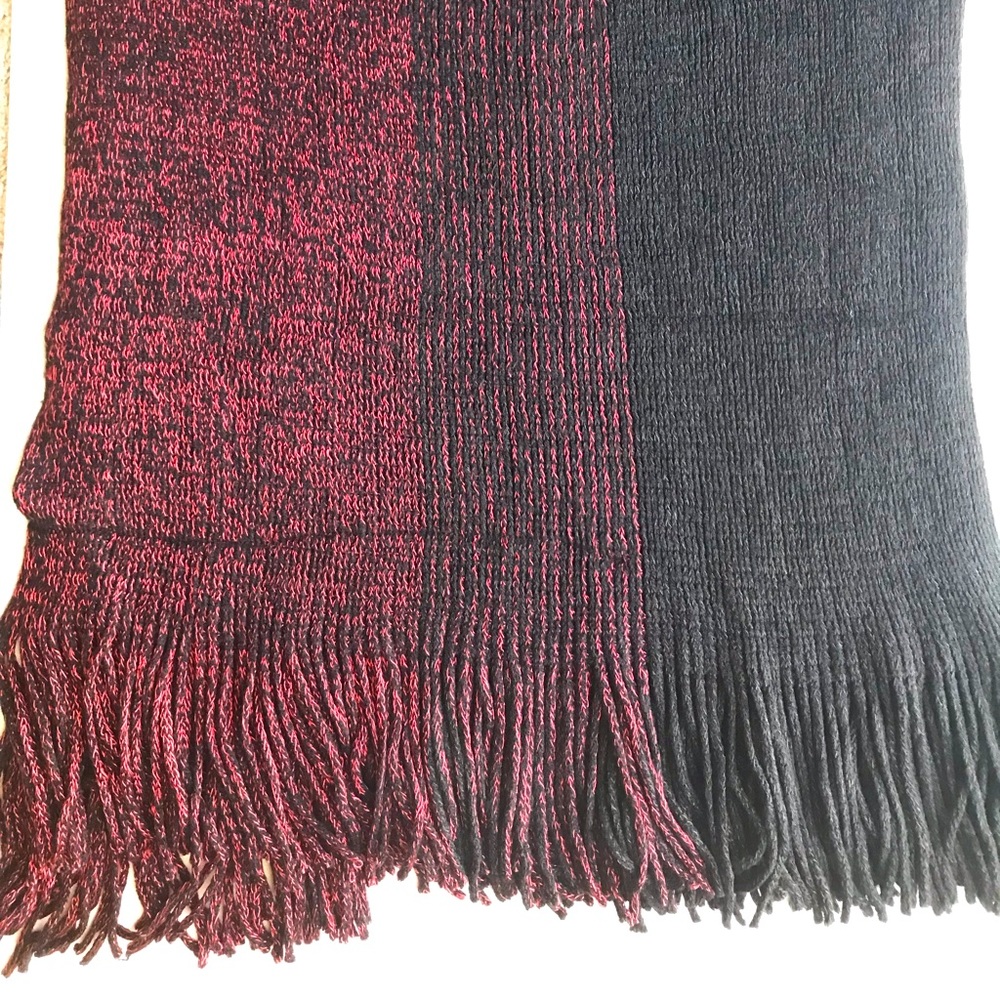 Poncho - Picture 3 of 3